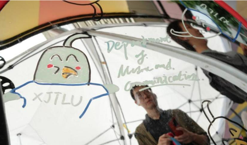 XJTLU’s International Day draws 2,000 visitors as Media Lab turns learning into play